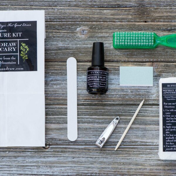 Organic Manicure Kit & Online Class